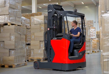 Linde R16 N - REACH TRUCK