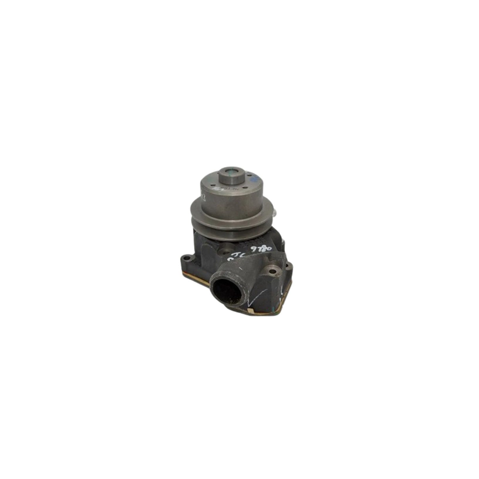 JohnDeere WATER PUMP RE565239